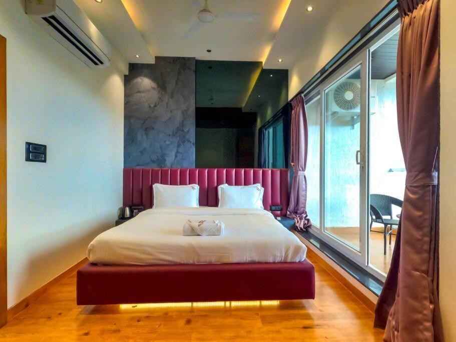 Celebrity Villa Игатпури Екстериор снимка