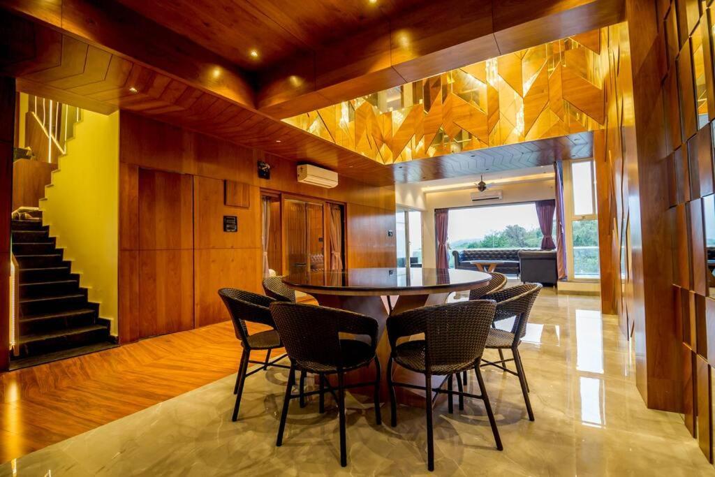 Celebrity Villa Игатпури Екстериор снимка